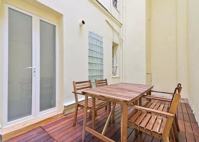 Quartier Des Catacombes * Paris